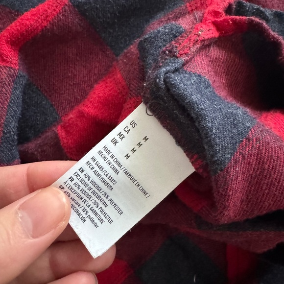 American Eagle “Ahh-Mazingly Soft” Red & Black Plaid Flannel – Size M - Picture 6 of 9